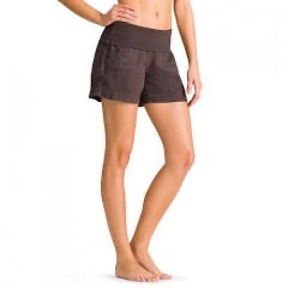 Athleta Women's Mod Trekkie Shorts 291730 Black Stretch Ripstop Zip Pockets Sz 8